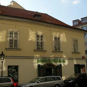 Aida Prag